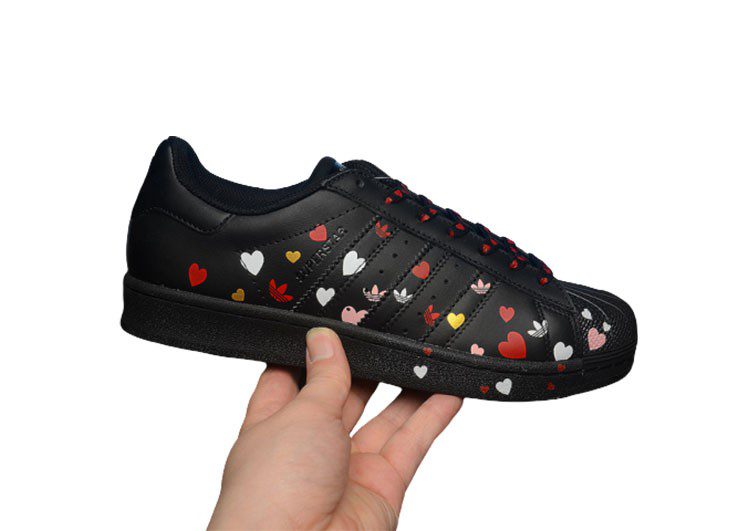 נעלי אדידס-ADIDAS Stan Smith - Black & Red Hard – תמונה 3