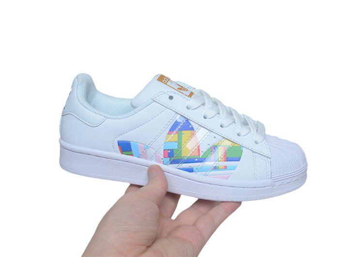 נעלי אדידס-ADIDAS Stan Smith- White-Multi Logo – תמונה 4