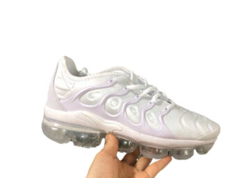 נעלי נייק-NIKE AIR MAX PLUS TN-WHITE