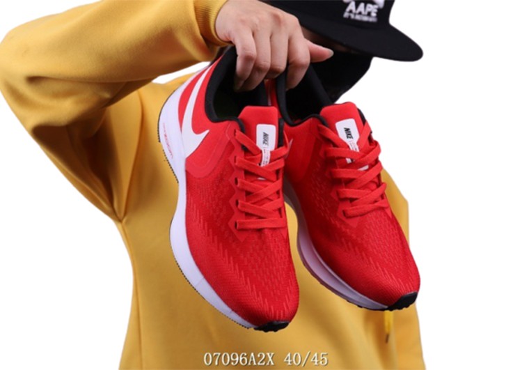 נעלי נייק-NIKE AIR ZOOM VOMERO W6-Alizarin – תמונה 4