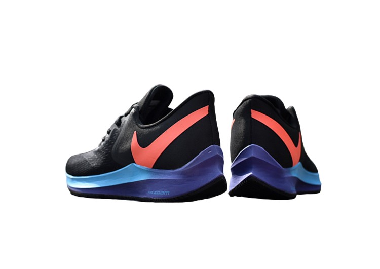 נעלי נייק-NIKE AIR ZOOM VOMERO W6-Bright Grey – תמונה 7