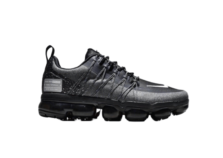 נעלי נייק-NIKE AIR VAPROMAX 2019 - BLACK - LOGO WHITE - BLACK RIBBON – תמונה 4