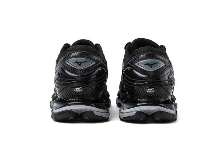 נעלי מיזונו-MIZUNO-Black & Smalt Blue – תמונה 5