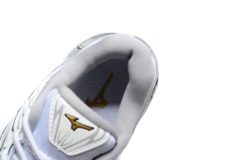 נעלי מיזונו-MIZUNO-Ghost & Trout – תמונה 4