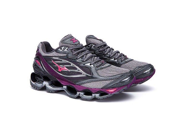 נעלי מיזונו-MIZUNO-Radical Red & Palatinate Purple – תמונה 3