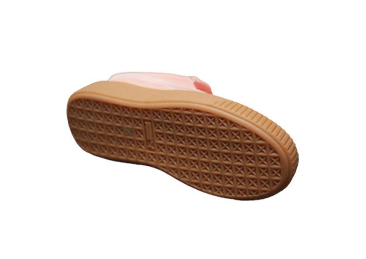 נעלי פומה-Rihanna II Puma Velvet Denim Satin-Petite-Cavern Pink – תמונה 8