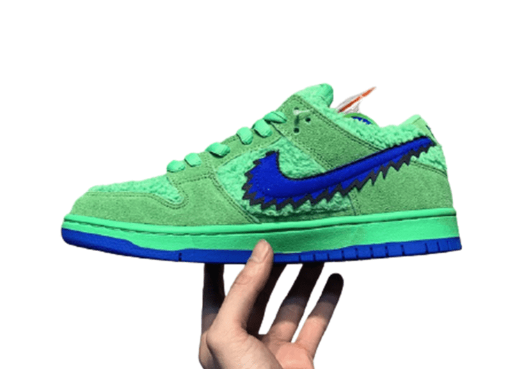 נעליי נייק-NIKE SB DUNK LOW PRO QS - Hippie Green & Blue Logo