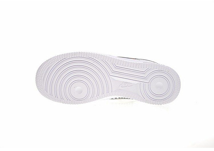 נעלי נייק -Nike Air Force 1 Low PORSCHE-WHITE LILAC – תמונה 6