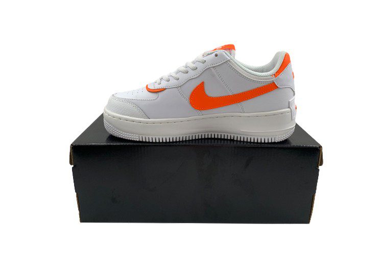 נעלי נייק -Nike Air Force 1 Low White-Persimmon – תמונה 2