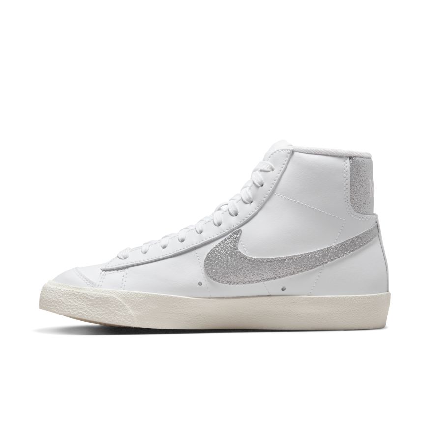 נייק בלייזר גבוהות- NIKE BLAZER MID '77 WHITE GREY