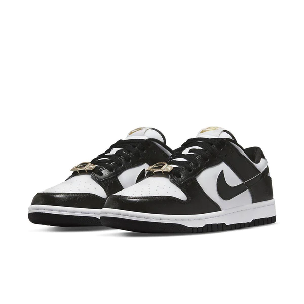 NIKE DUNK LOW SE WORLD CHAMPS BLACK WHITE – תמונה 2