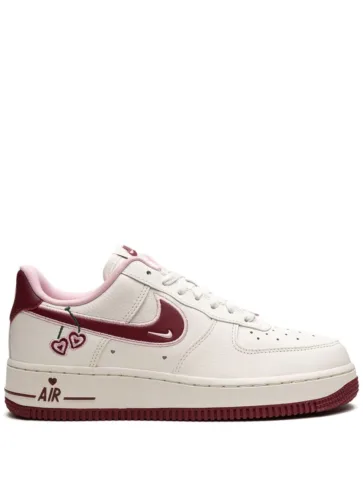 נעלי נייק-Nike Air Force 1 Low "Valentine's Day" sneakers
