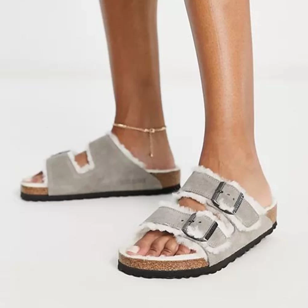 כפכפי בירקנשטוק | Birkenstock Arizona fur Gray – תמונה 4